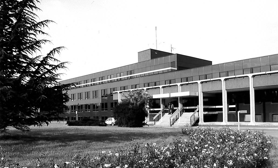 Photo d'archive de la maison des professions