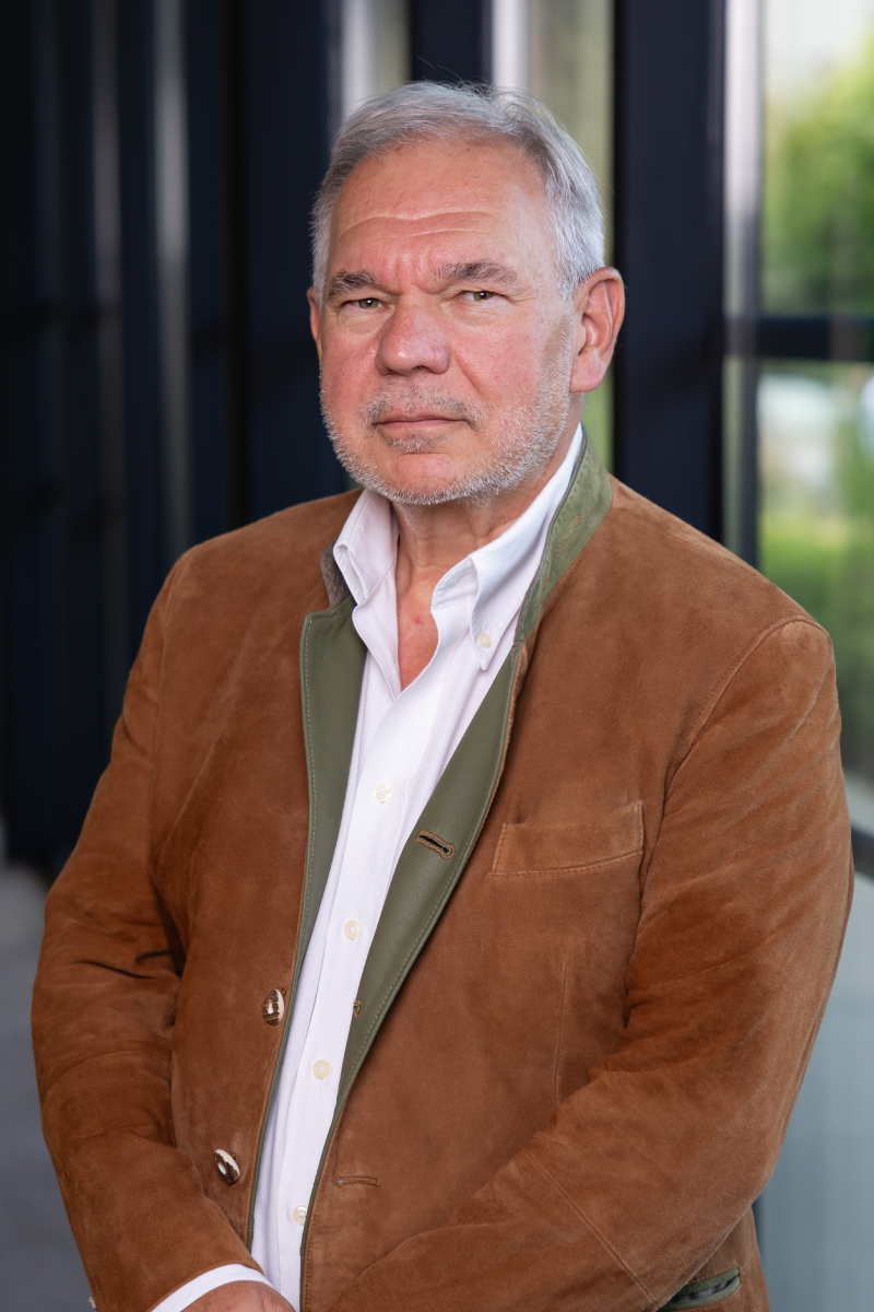 Philippe Lorban<br />
Président – MEDEF Hauts-de-France<br />
PDG – Lorban TP